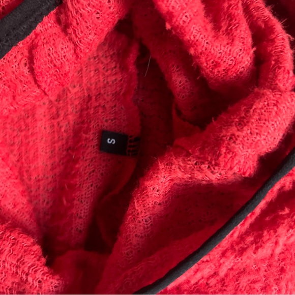 Senchi Hoodie - Picture 2 of 3